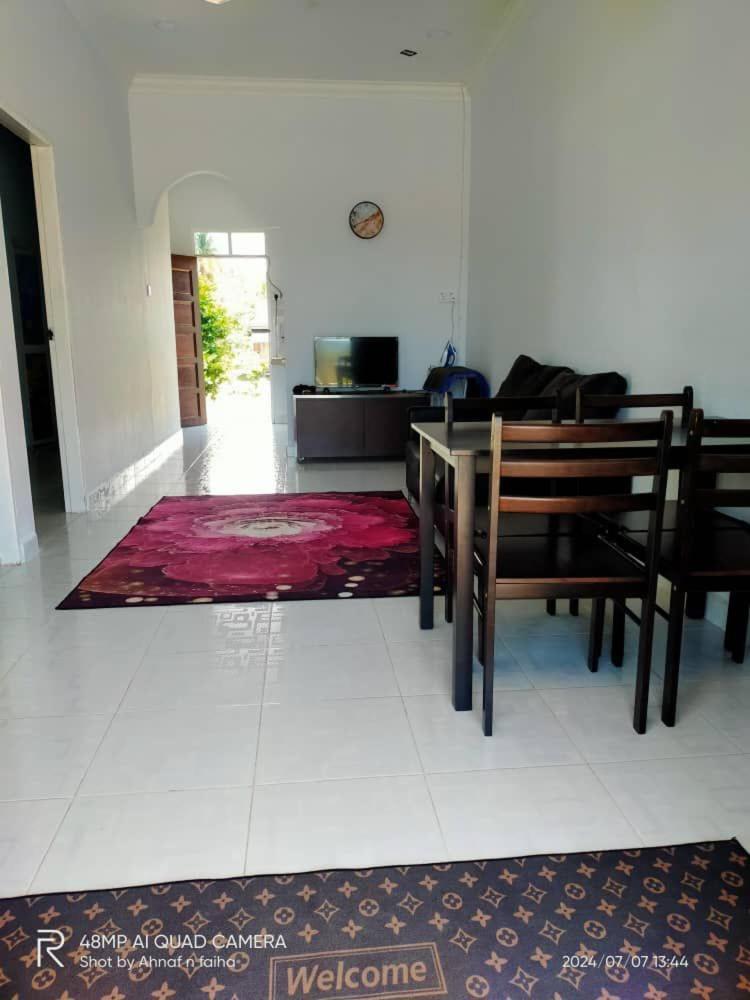 Tok Mek Homestay Setiu Esterno foto